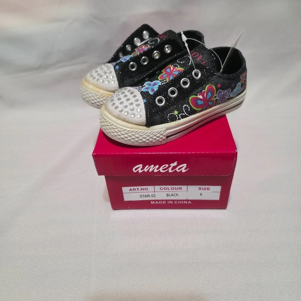 Ameta Girls Toddler Black Lace Up Butterfly Shoes Size 6 NWT‎